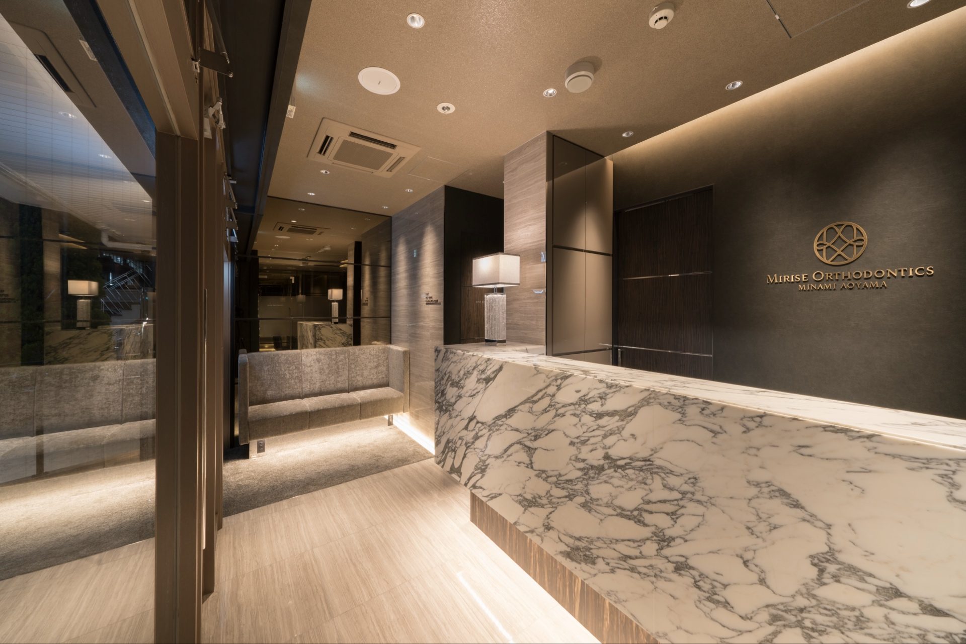 ミライズ矯正歯科 南青山