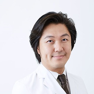 監修者 富田大介（ミライズ矯正歯科南青山 院長）